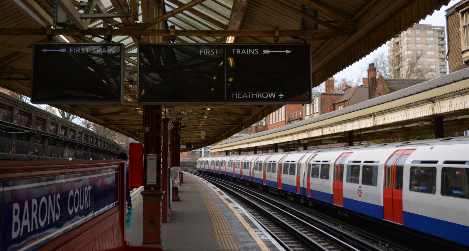 como ir do aeroporto de heathrow ao centro de Londres