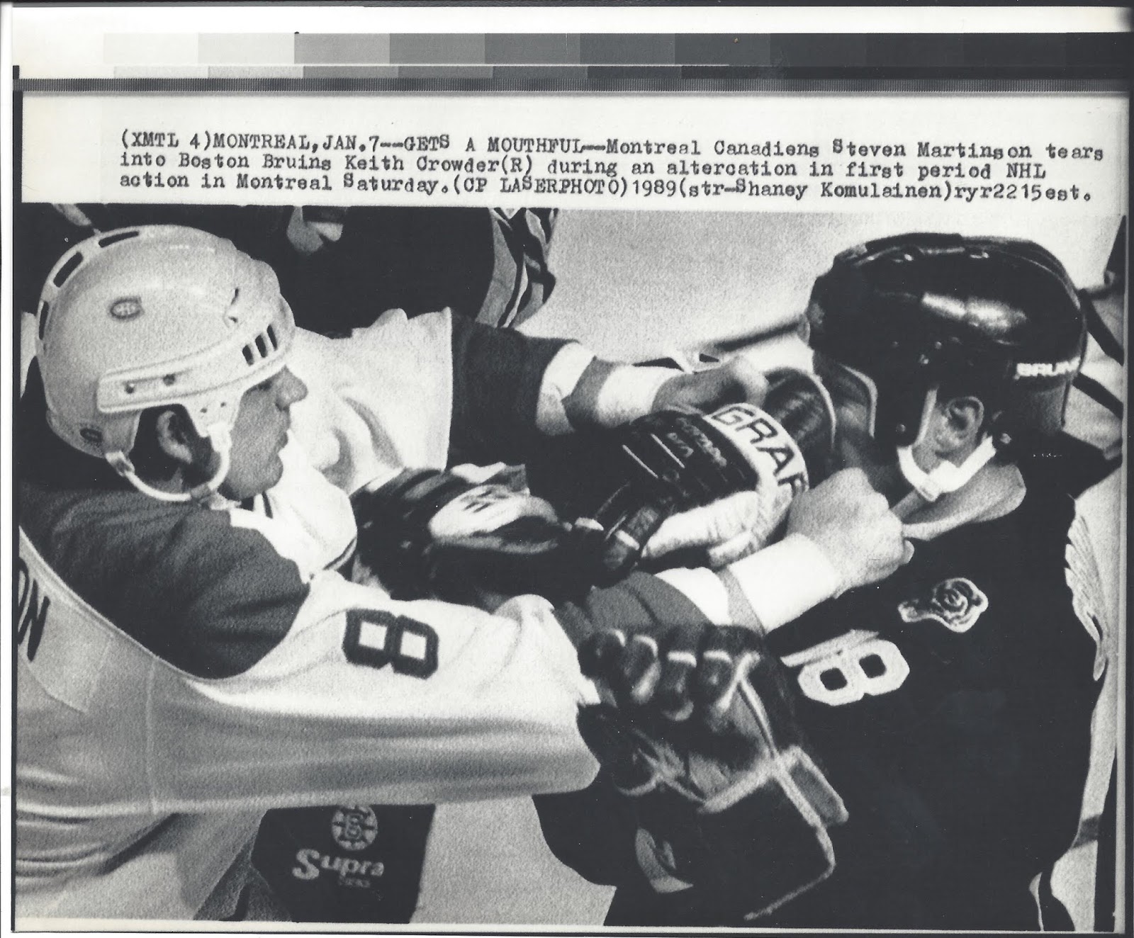 Hockey Kazi Hockey fight in Canada