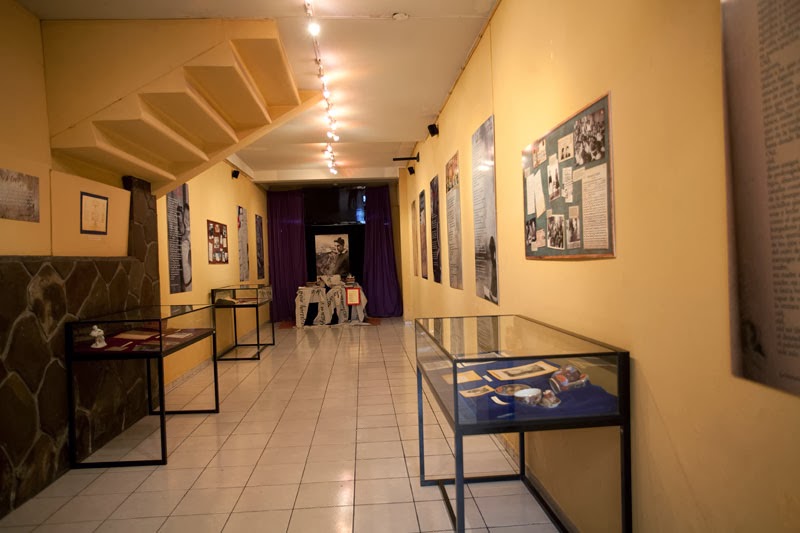 MUSEOLOURDESKARLAHENRIQUEZ Museo de La palabra y la imagen