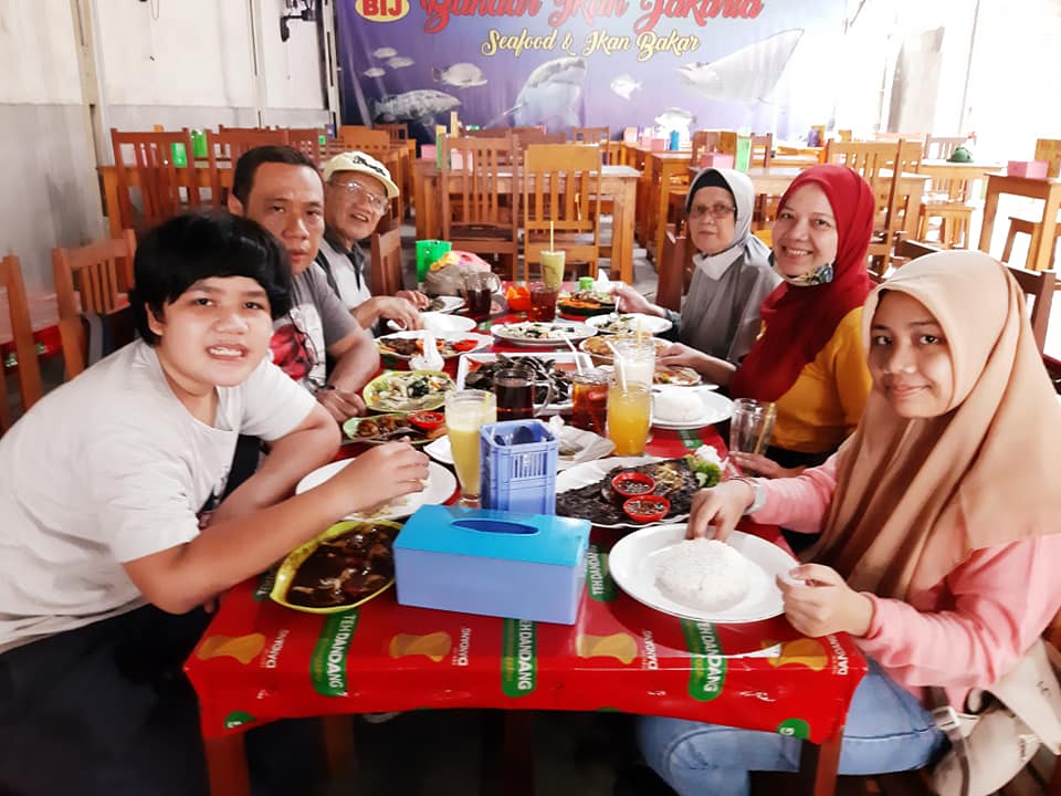 Bandar Ikan Jakarta Restoran Seafood Lezat dan Murah di Bogor Nurul Sufitri Travel Lifestyle Culinary Blog Review