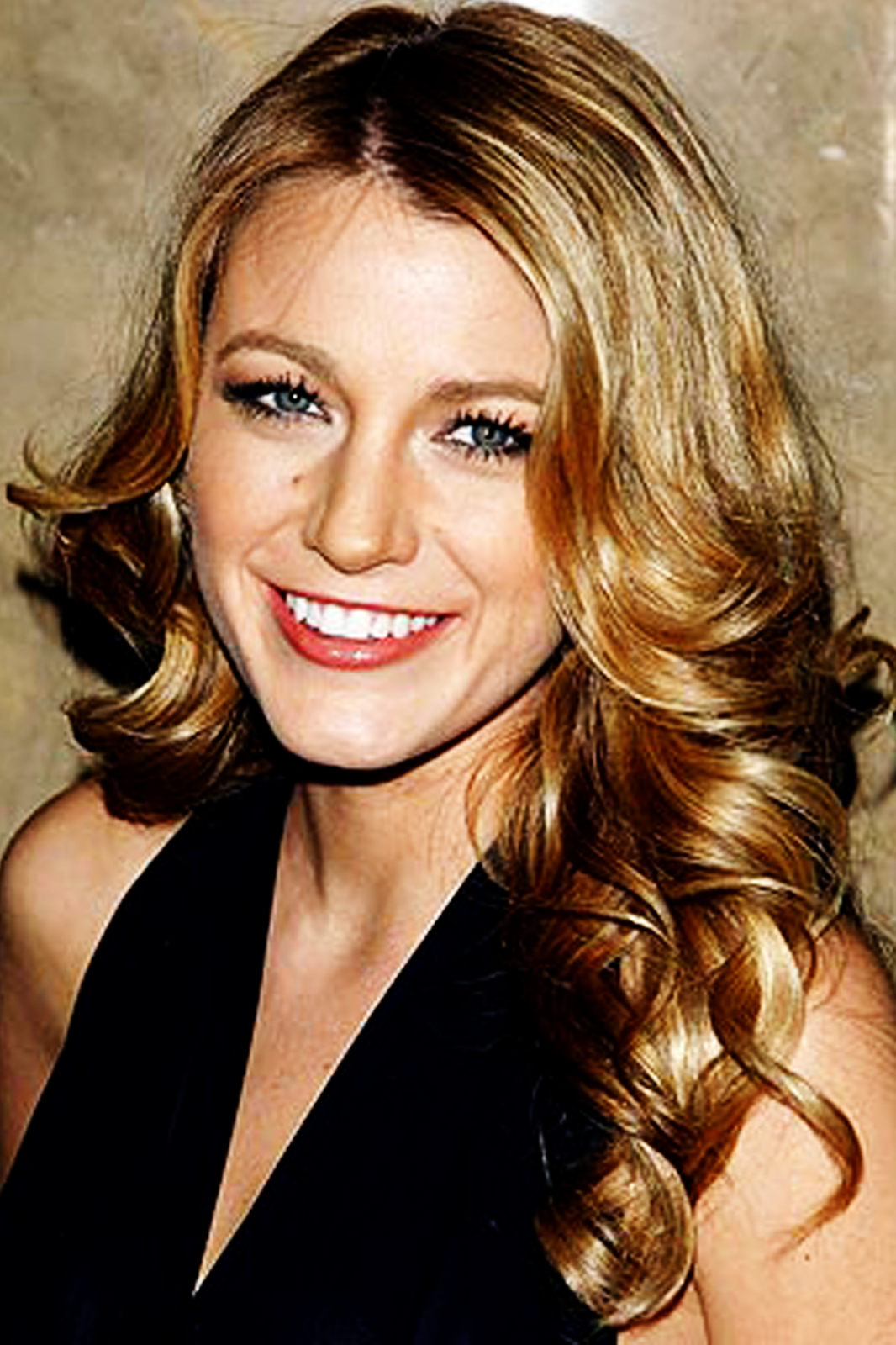 Blake Lively Biography | Blake Lively Wallpapers