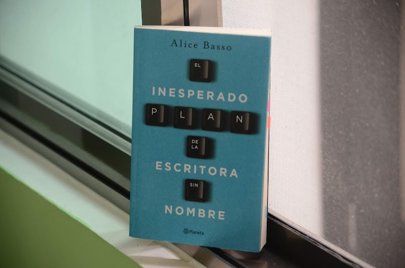 Reseña de El inesperado caso de la escritora sin nombre