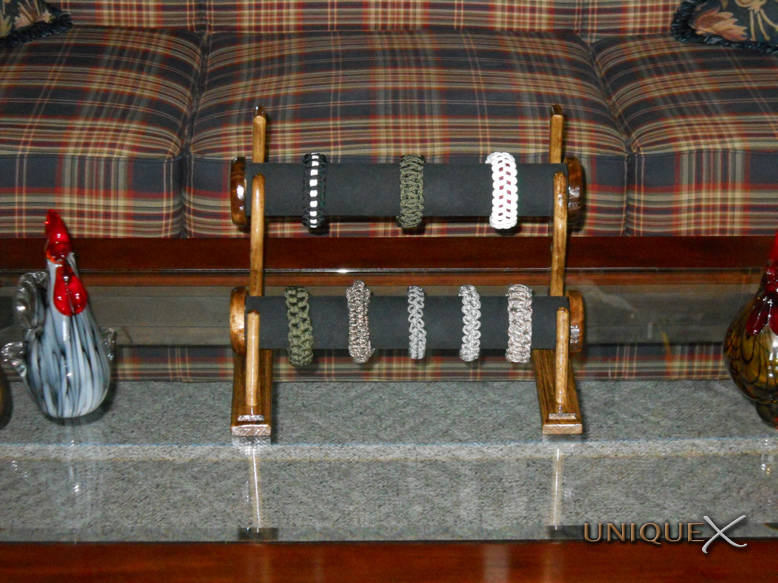 Unique Ropecraft Unique Paracord Bracelet Display