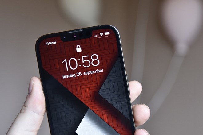 Apple lại “giở trò” gây khó người dùng iPhone 13