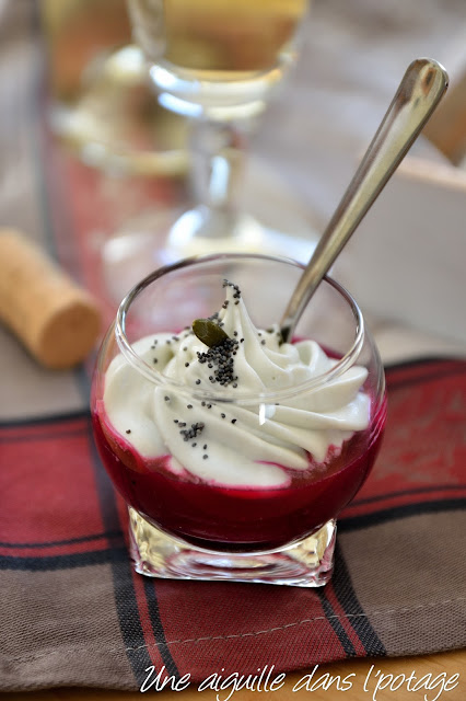 verrine-betterave-gaspacho-chantilly-chèvre-apéritif 