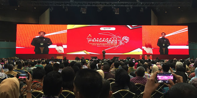 Prioritaskan Produk dalam Negeri, Jokowi Minta Barang Impor Dipersulit Prioritaskan Produk dalam Negeri, Jokowi Minta Barang Impor Dipersulit