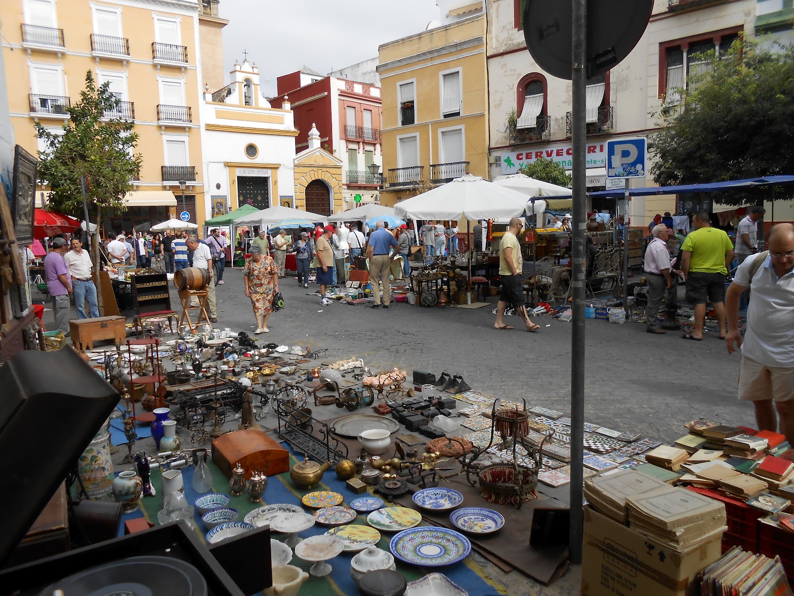 Foreclosure 2 Fabulous El Jueves Market in Seville, Spain