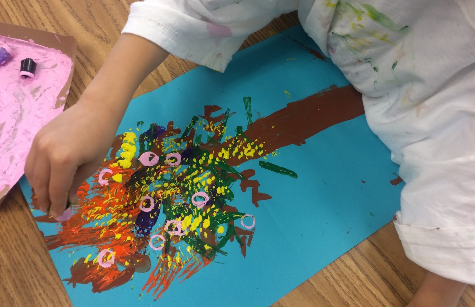 MISS BRIGHT BLUE HUE It's Art Day! (VIDEO) Kindergarten Printmaking