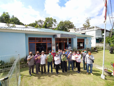 PT. TPL Bantu Renovasi Kantor Lurah Parapat