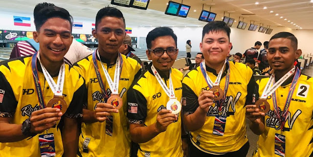  BOWLING KE EMPAT VOKTEKS KEBANGSAAN