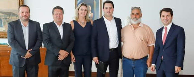 Ratinho Júnior se encontra com ex-prefeito Same Saab e diretoria do Jurema Aguas Quentes
