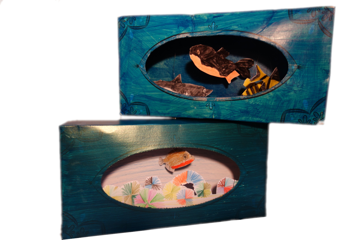 Les créatifs du confinement Fabrication d'un aquarium avec une boîte