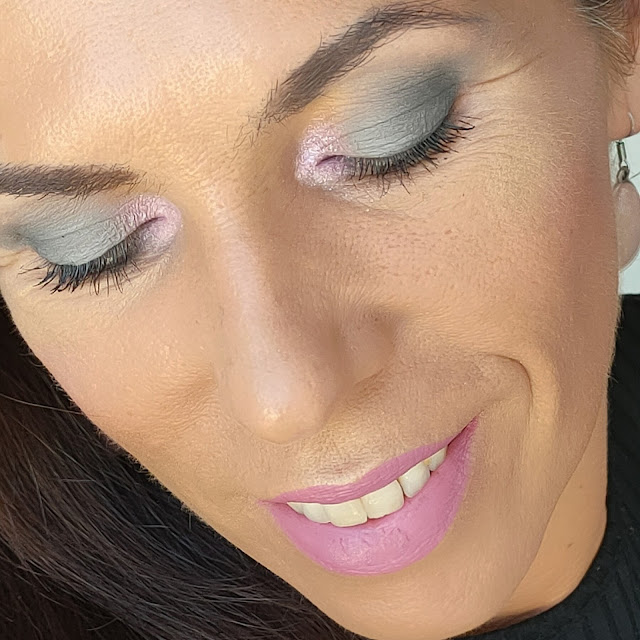 maquillaje gris y malva Mi maquillaje favorito para este otoño 06