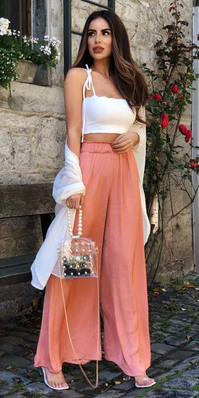 Capture everyone's attention with these latest summer looks. 27 Trending Summer Outfits by Stylish Instagram Influencers. Summer Styles via higiggle.com | holiday dress | #summeroutfits #instagram #style #dress