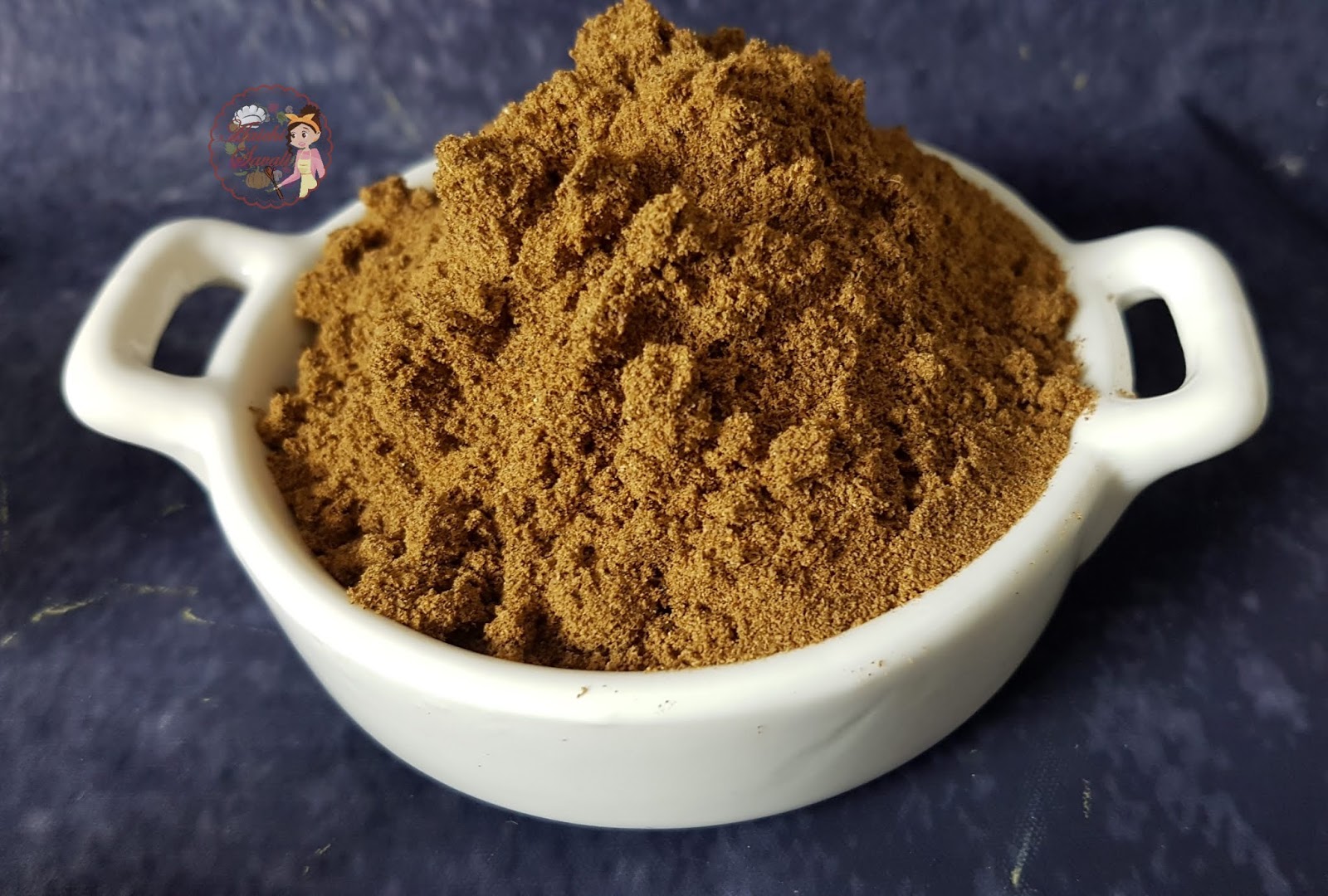 Easy to Make 6 Ingredients Homemade Garam Masala / How to Make Garam