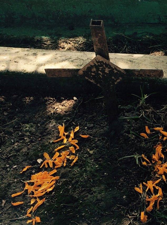 LAS TUMBAS OLVIDADAS