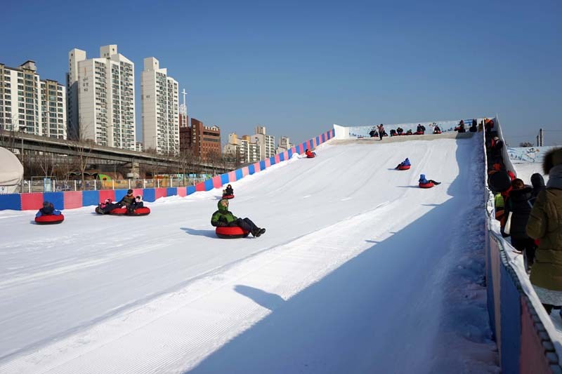 The Rebel Sweetheart. Seoul Searching Top 8 Winter Activities in Korea.