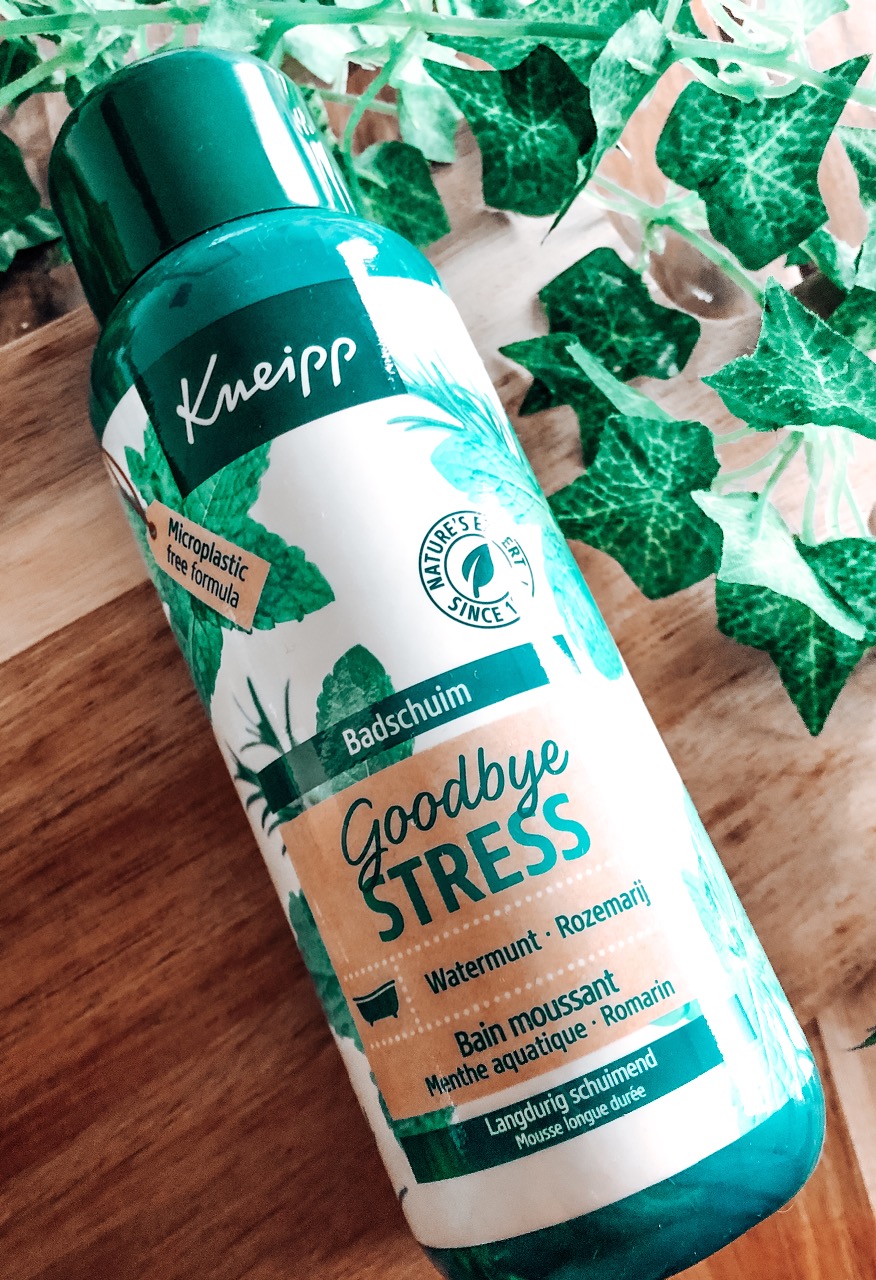 Kneipp Goodbye Stress Geurstokjes & Badschuim Kneipp Goodbye Stress Geurstokjes & Badschuim