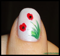 Poppy manicure