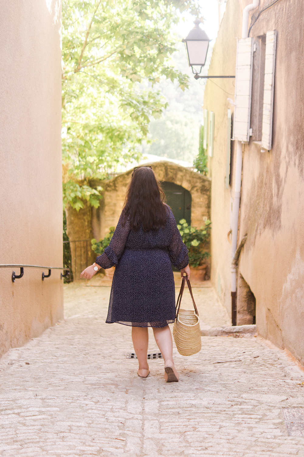Provence-travel-photo-diary-navy-polka-dress-ootd-Barely-There-Beauty-blog