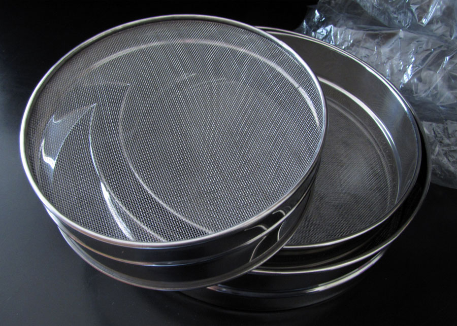 Smells Like Food in Here Sieves and Sifting Flour