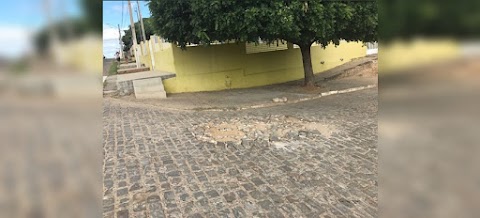 Solicitação de concurso para área de segurança e pavimentação da rua Dorgival Silva