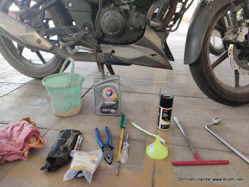 Bike Service Self vs professional tips, pros and cons eNidhi India Travel Blog