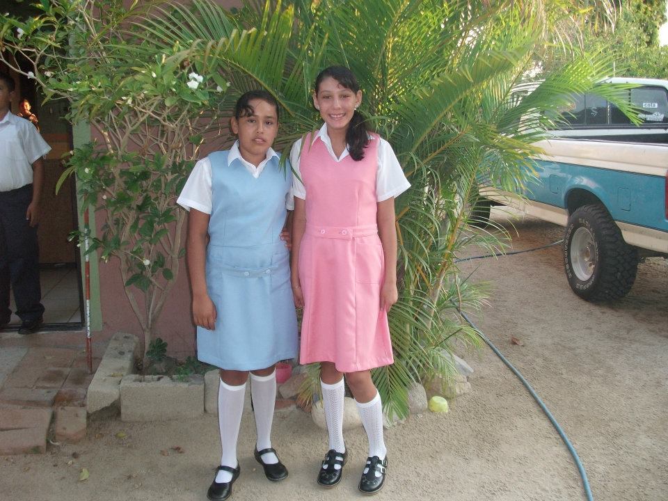 escuela secundaria general 32 el uniforme de 1 y 2