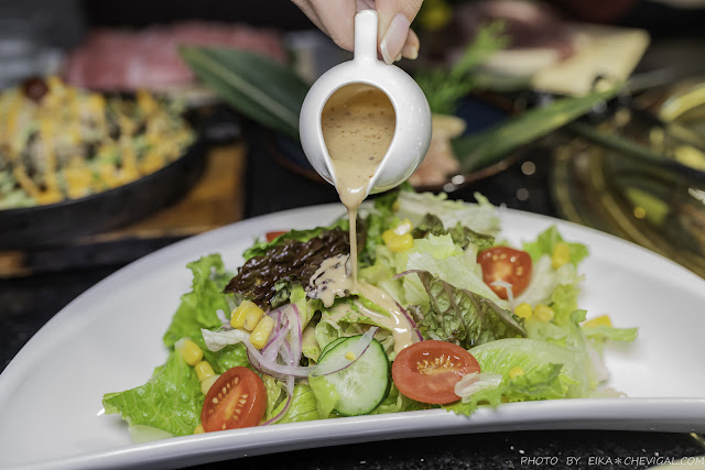 塩選輕塩風燒肉，鼎王旗下燒肉品牌，用餐環境內斂低調有質感，多類特色鹽類任你搭