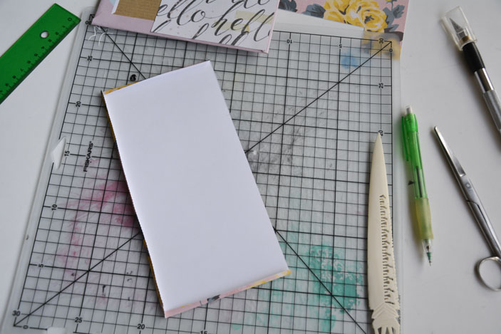 Pestañas de medio cm a cada lado