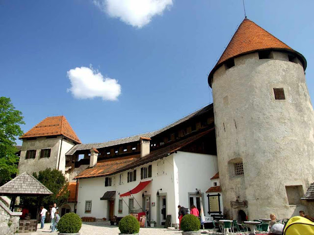 Bled: pátio interior do castelo