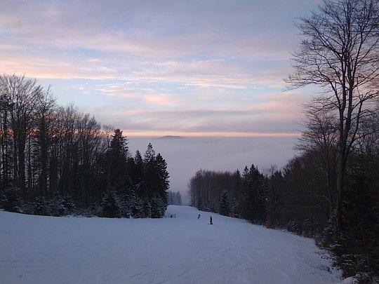 Śnieżnica. Zapada zmrok.