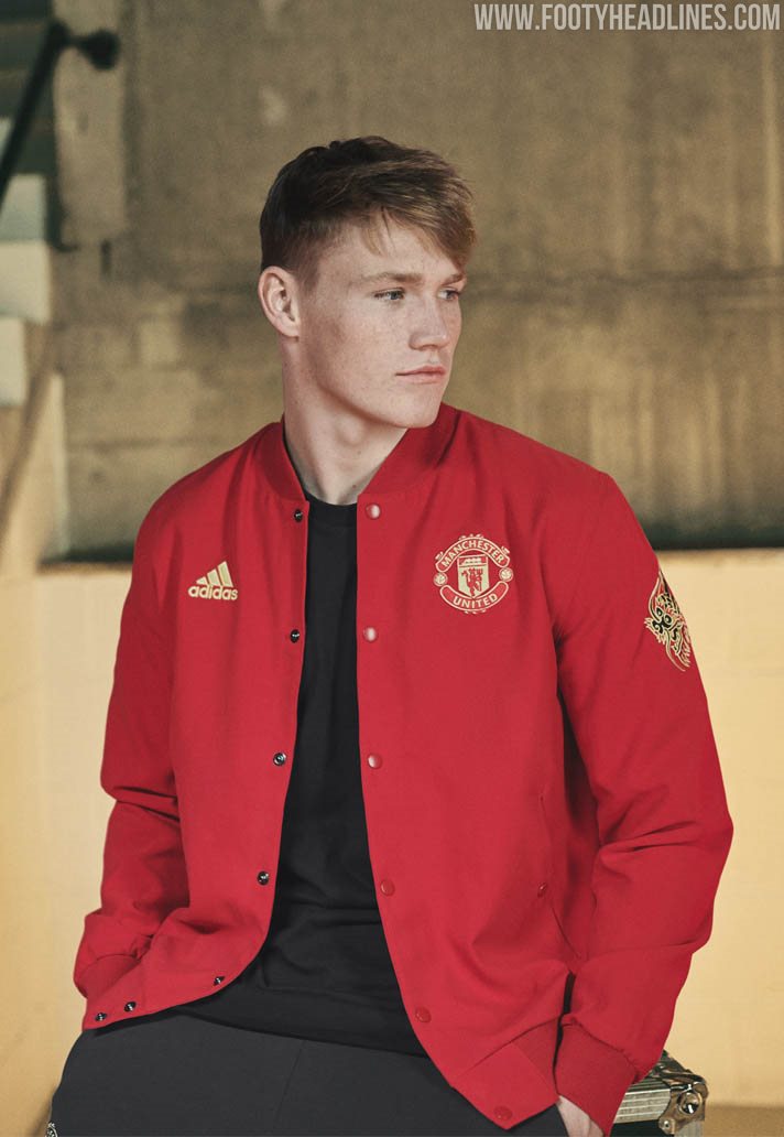 Manchester united chinese new year kit 2019/20 Worn Ahead Of Match On Pitch: Crazy Adidas Manchester United 2020