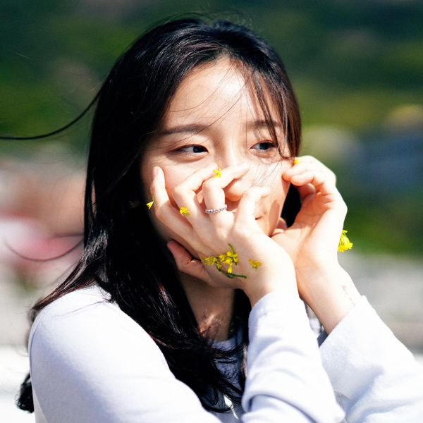 Moonbit – Bloom – Single