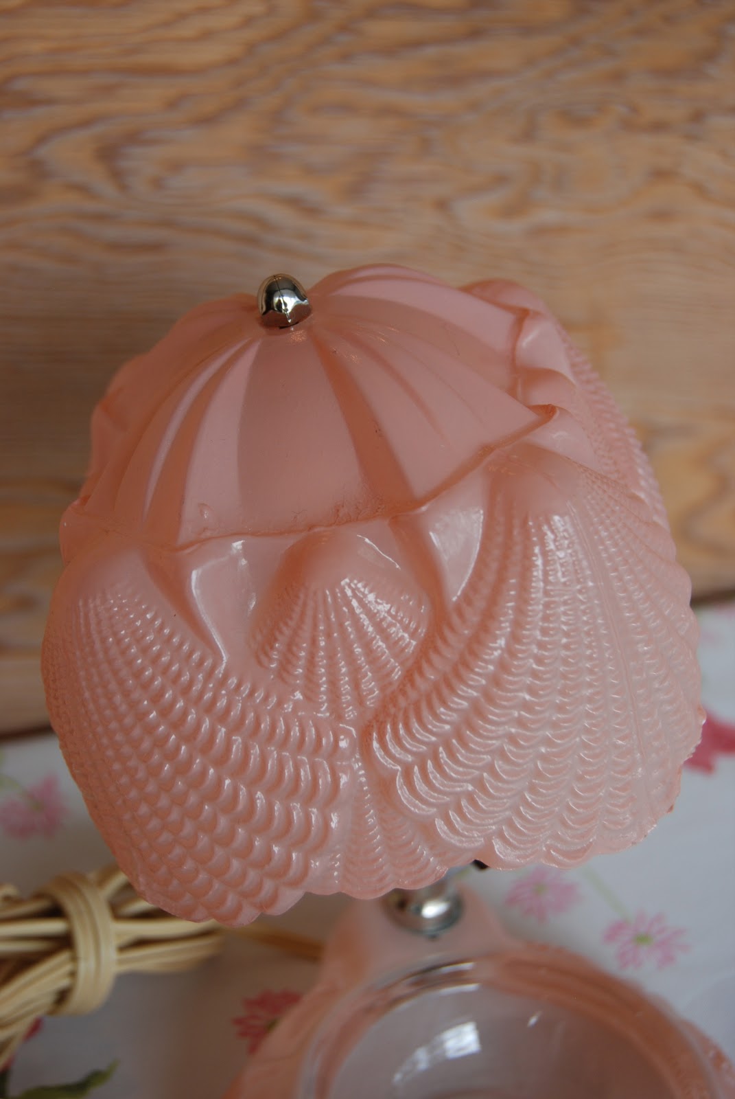 Lucky & Lou's Second Hand News Pink Lady Lamp/Dish 24