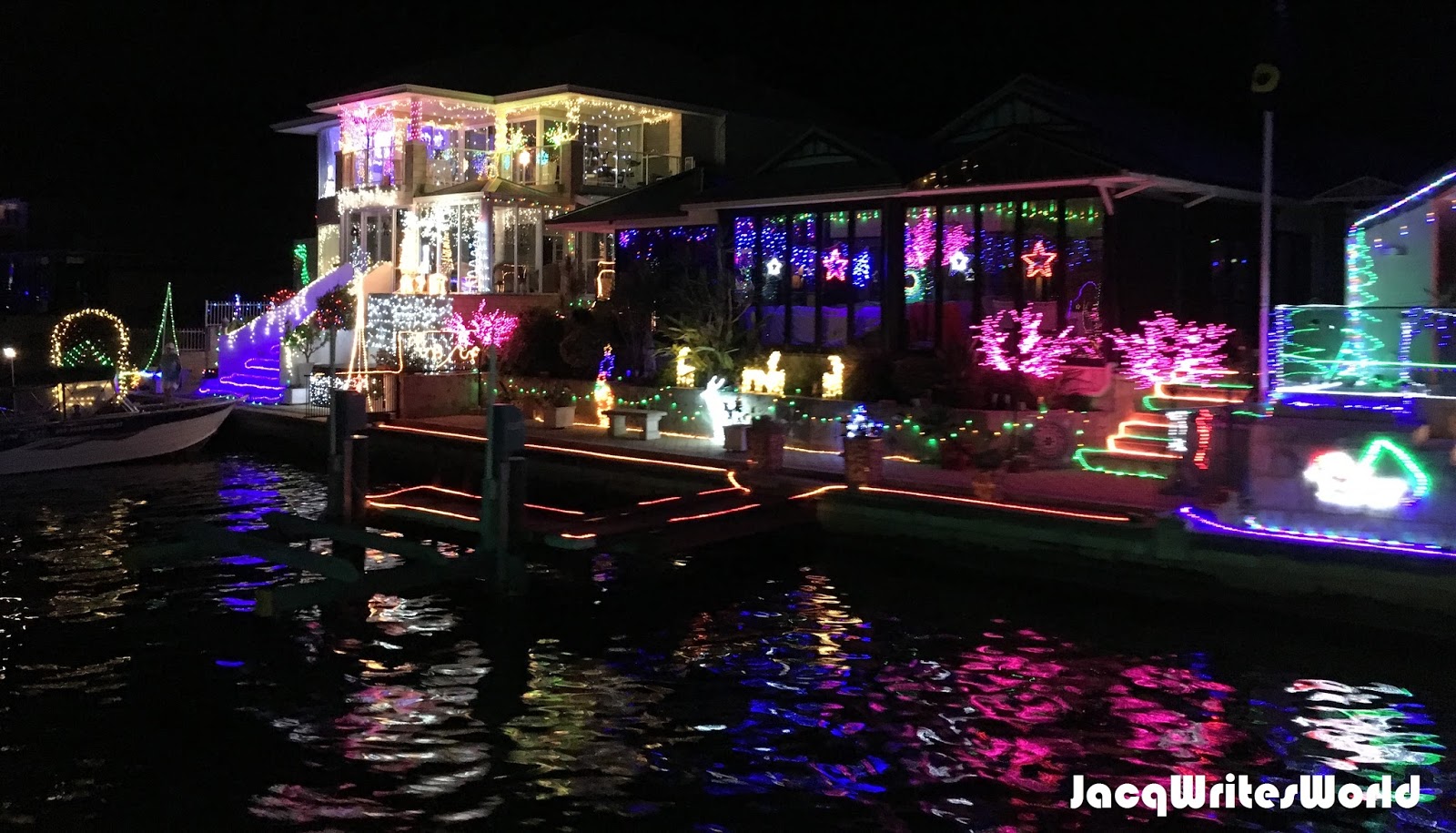 Our Mandurah Christmas Lights Cruise Experience!!!
