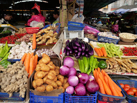 vegetables for sale at Nanqiao Market in Yulin (玉林南桥市场)