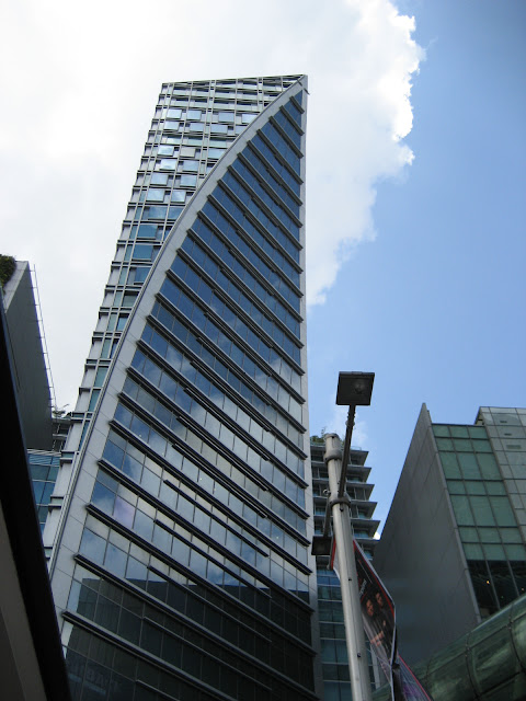 Singapore building tower downtown