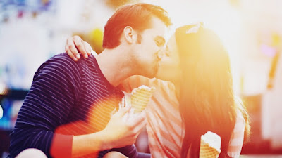 100 Happy Kiss Day Quotes Messages with Images