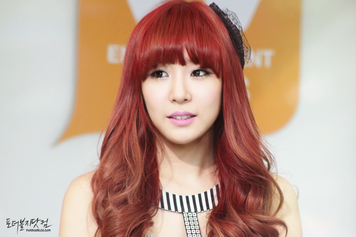 Entertainment Booth Taetiseo Tts Snsd Tiffany Hd Photos