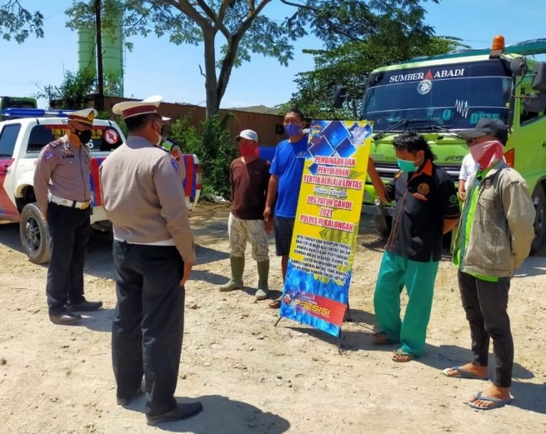 6M untuk Pengendara yang Melintas di Pekalongan dan Tertib Berlalulintas