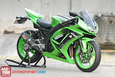 MOTORCYCLE SPECIFICATION: Ninja 250r Custom Bodykit