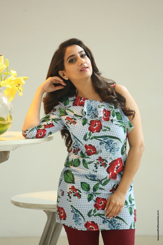 Manjusha - Ee Maaya Perimito Teaser Launch