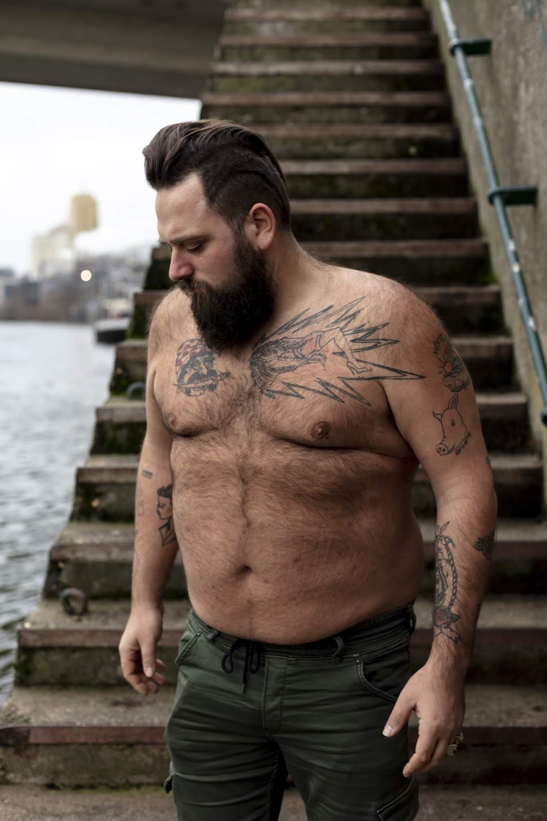 Nu homme Felgenhauer torse nu masculin