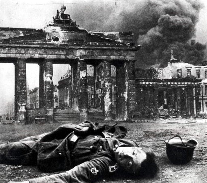 Brandenburg Gate 1945 View Of The West Side Of The Partially