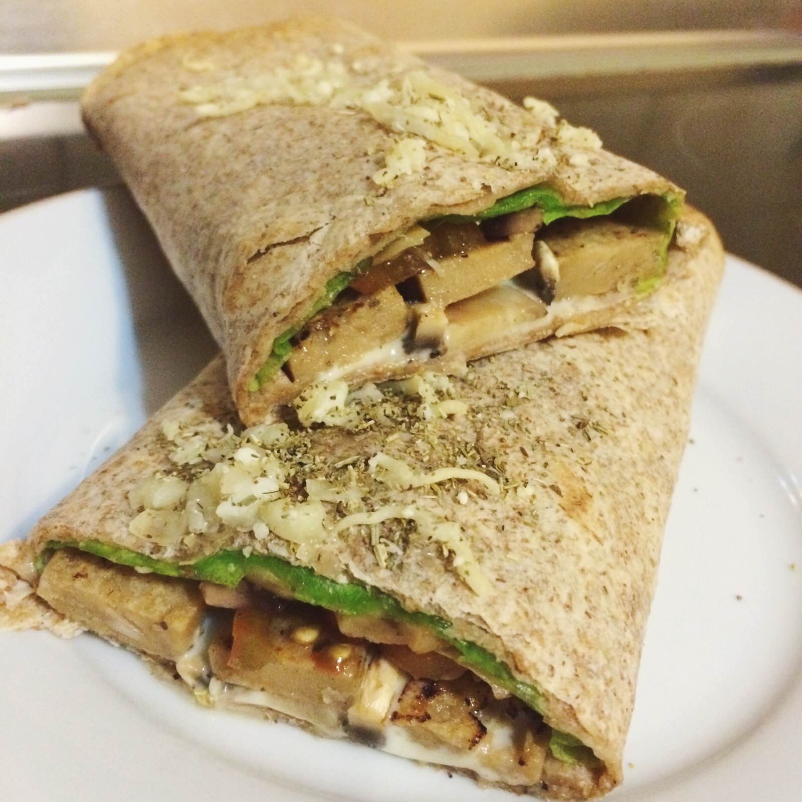 Burritos de seitán 1 REFLEJO EN EL ESPEJO + VIVESANO