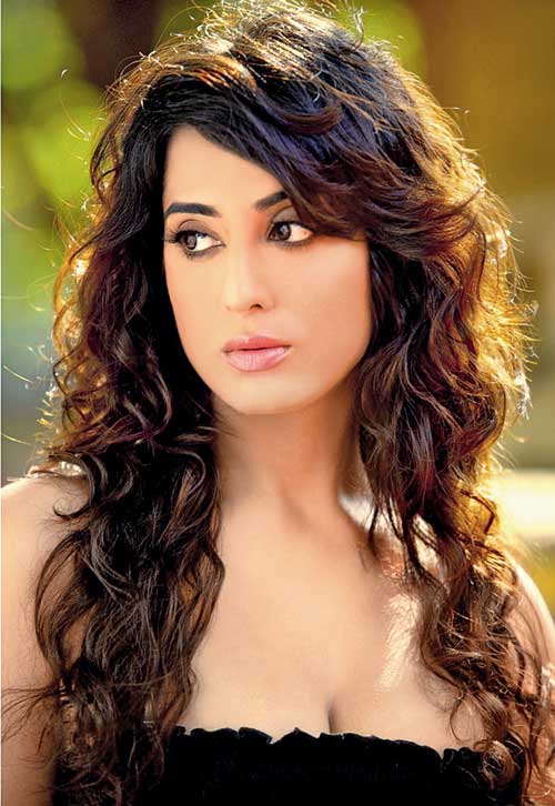 mahie gill Celebrity Rest