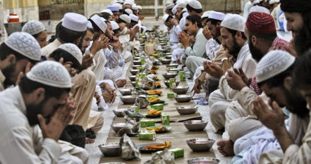 Dahsyatnya Berdoa Menjelang Buka Puasa