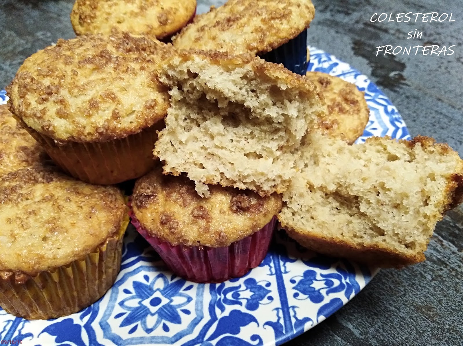 COLESTEROL SIN FRONTERAS MUFFINS DE PLATANO (THERMOMIX)