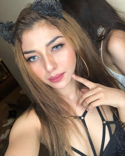 Maricon Escosis – Beautiful Pinay Woman Instagram